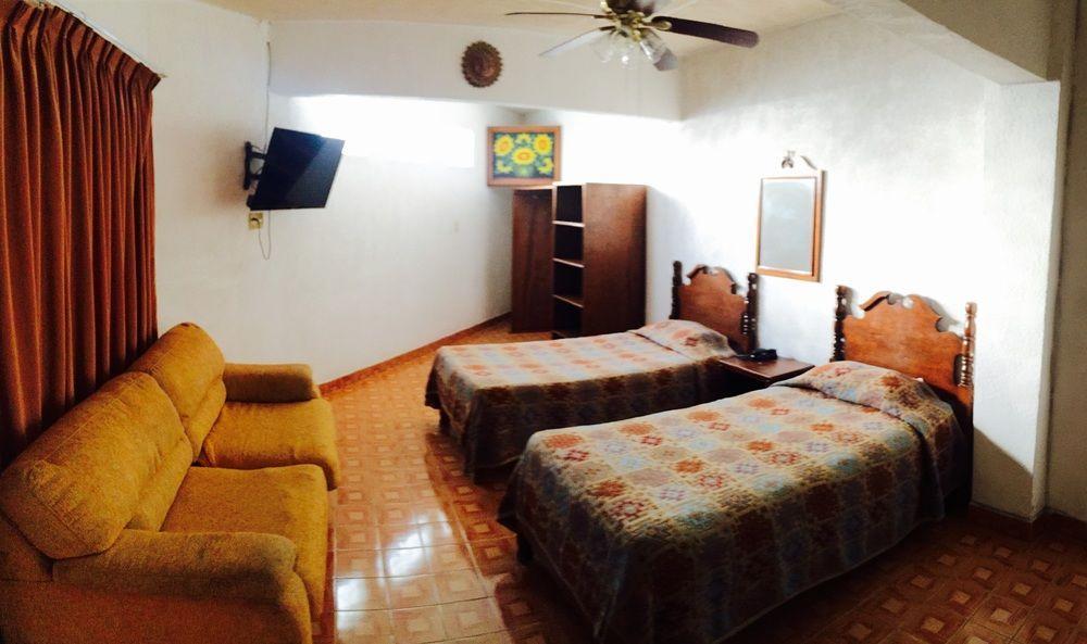 Hotel Mario'S Inn Ramos Arizpe Exterior foto